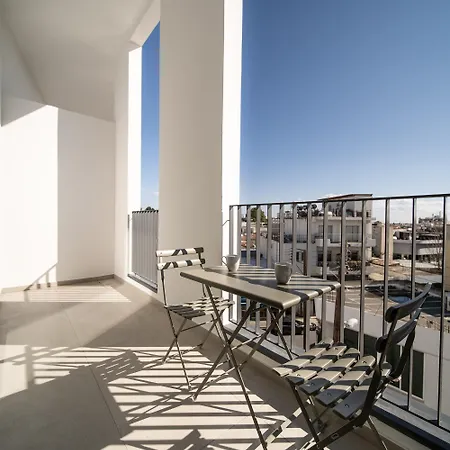 Apartmanhotel Alinea Center 3*